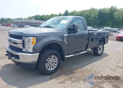 2017 Ford F-250 Xlt from USA, damaged, VIN 1FTBF2B64HEE40421